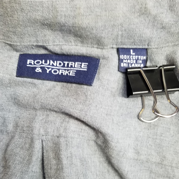 Roundtree & Yorke Men's Button Down Shirt - Picture 8 of 8